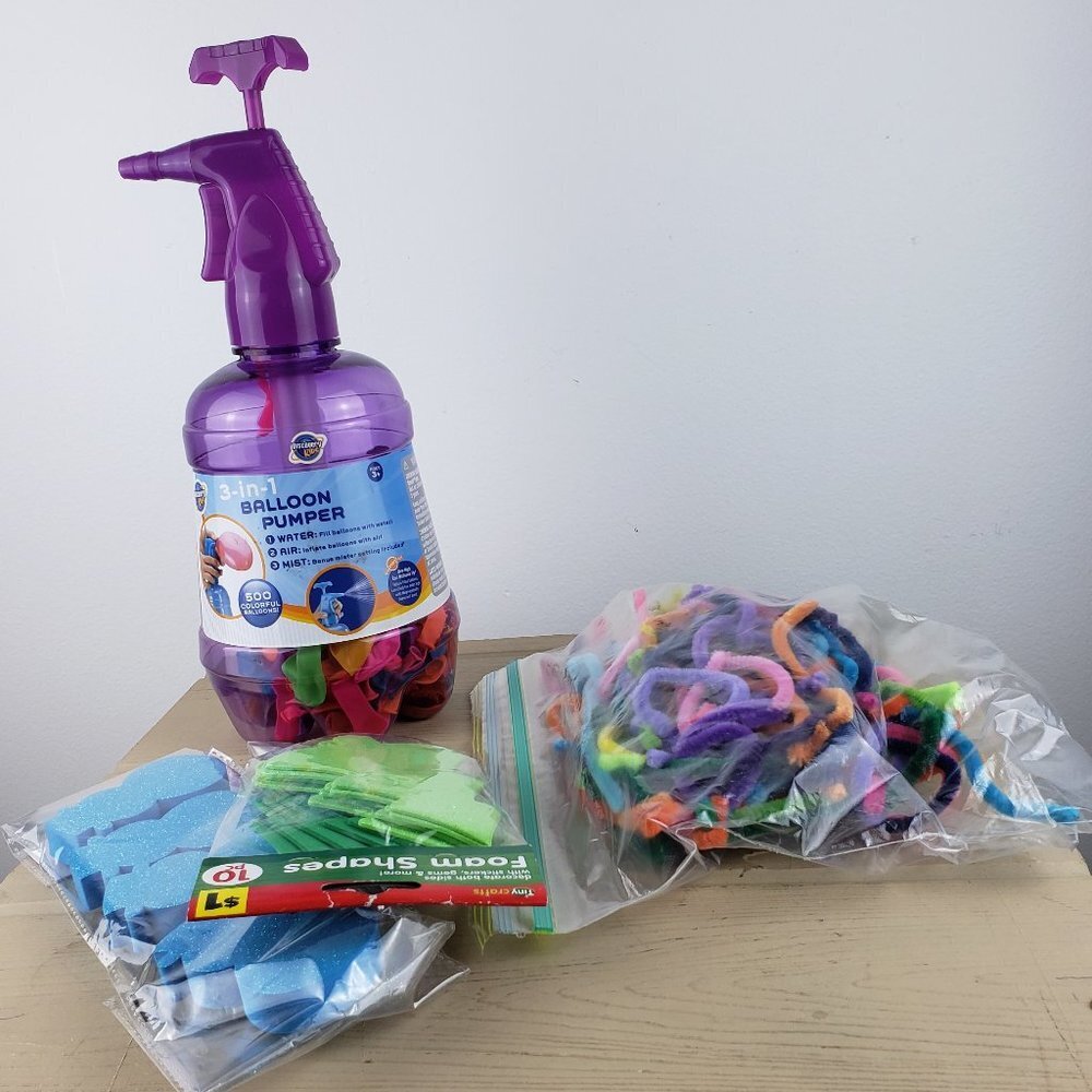 Discovery Kids Balloon Pumper & Craft Grab Bag